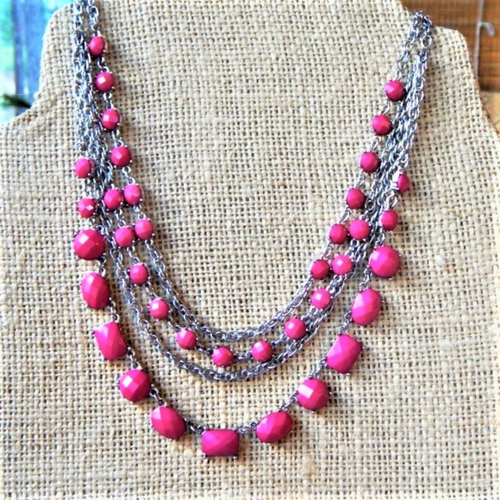 <3 Pretty in Pink Precious Necklace <3